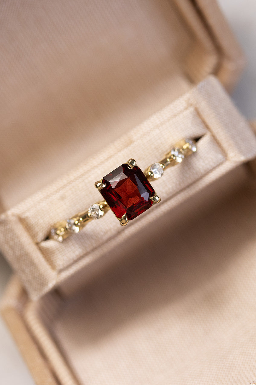 The ‘Amore’ Ring
