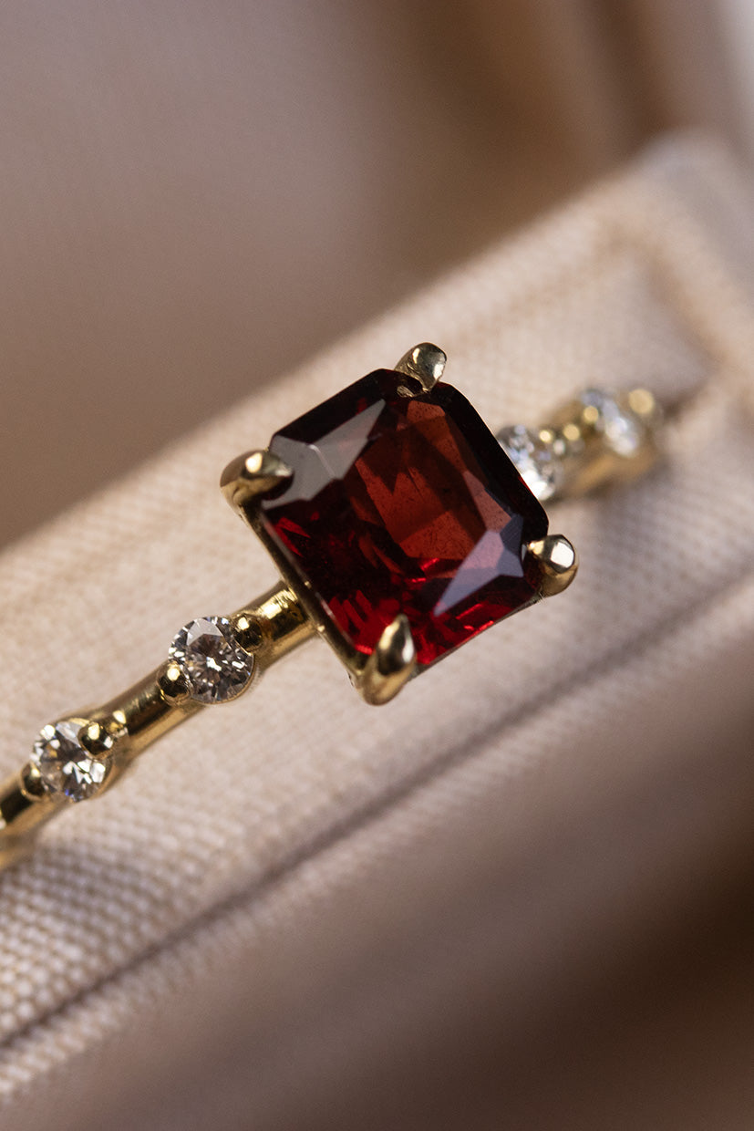 The ‘Amore’ Ring